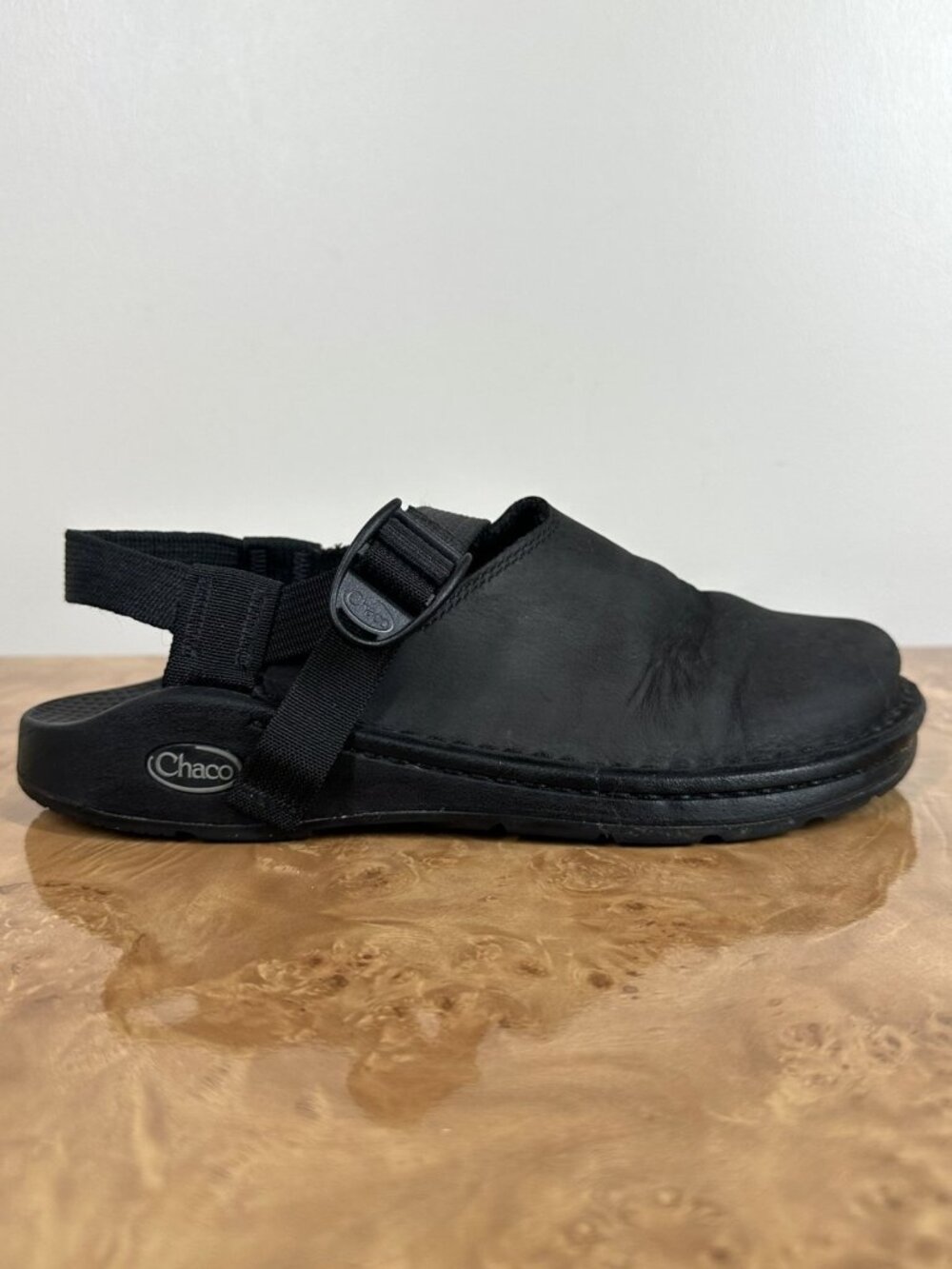 Chaco ToeCoop Black Leather Slingback Clogs Women’s Size 8 Vibram